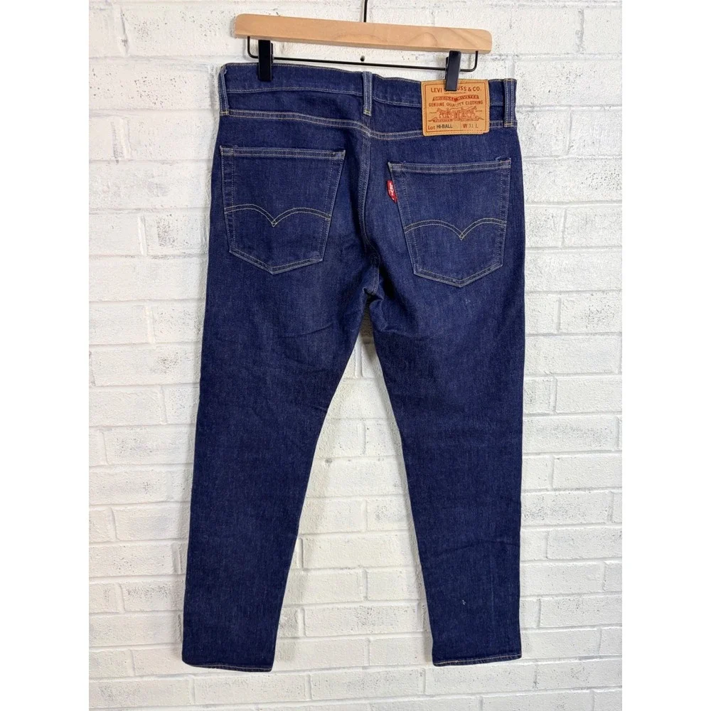 Levis Strauss details brand